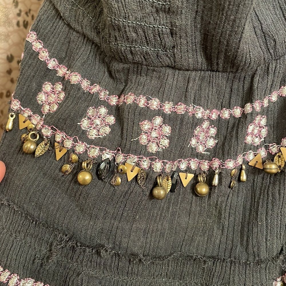 Vintage Free People black/maroon halter top w/ metal embellished chimes, size S - Picture 4 of 9